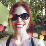 Why does the iPhone camera outline red lips in black?