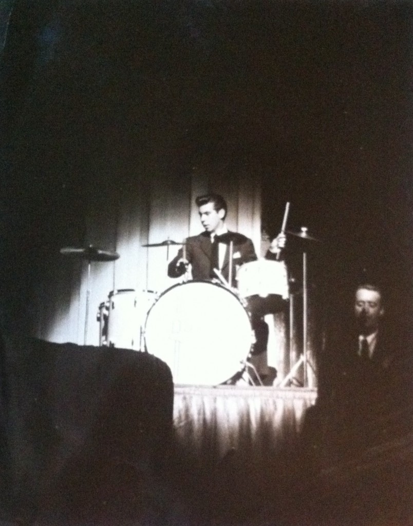 Dick Shanahan performs at the Loew's State Theater in NYC, March 1943